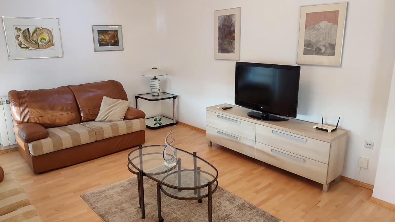 Exclusive Apartments Skopje Luaran gambar