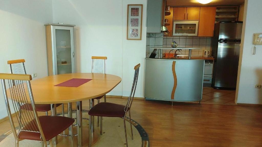 Exclusive Apartments Skopje Luaran gambar