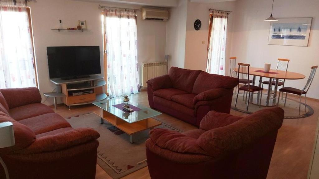 Exclusive Apartments Skopje Luaran gambar